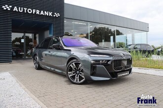 BMW I7 M70 / TV / 2-TONE / INDIV / TV / LOUNGE / KRISTAL / DRIV+PARK PRO / FULL IMG_9292.jpg