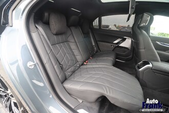 BMW I7 M70 / TV / 2-TONE / INDIV / TV / LOUNGE / KRISTAL / DRIV+PARK PRO / FULL IMG_9323.jpg