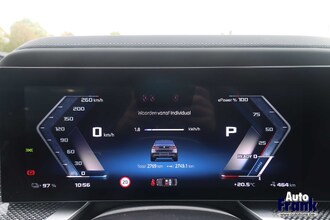 BMW I7 M70 / TV / 2-TONE / INDIV / TV / LOUNGE / KRISTAL / DRIV+PARK PRO / FULL IMG_9332.jpg