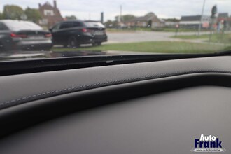 BMW I7 M70 / TV / 2-TONE / INDIV / TV / LOUNGE / KRISTAL / DRIV+PARK PRO / FULL IMG_9340.jpg