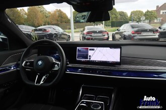 BMW I7 M70 / TV / 2-TONE / INDIV / TV / LOUNGE / KRISTAL / DRIV+PARK PRO / FULL IMG_9326.jpg