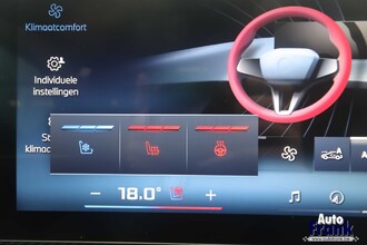 BMW I7 M70 / TV / 2-TONE / INDIV / TV / LOUNGE / KRISTAL / DRIV+PARK PRO / FULL IMG_9365.jpg