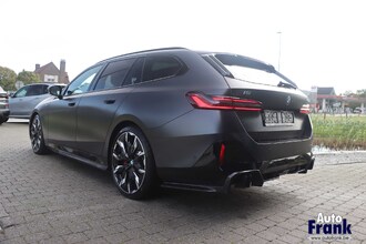 BMW I5 M60 TOURING / FROZEN / PANO / SUSP PRO / TREKHK / COMFORTZTL / DRIV+PARK PRO IMG_9715.jpg