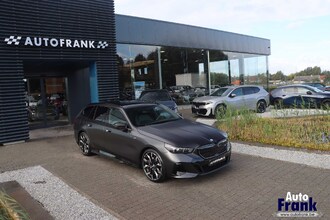 BMW I5 M60 TOURING / FROZEN / PANO / SUSP PRO / TREKHK / COMFORTZTL / DRIV+PARK PRO IMG_9719.jpg