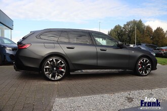 BMW I5 M60 TOURING / FROZEN / PANO / SUSP PRO / TREKHK / COMFORTZTL / DRIV+PARK PRO IMG_9718.jpg