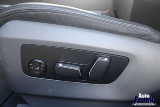 BMW I5 M60 TOURING / FROZEN / PANO / SUSP PRO / TREKHK / COMFORTZTL / DRIV+PARK PRO IMG_9751.jpg