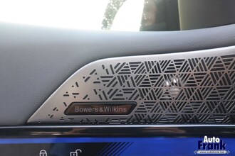 BMW I5 M60 TOURING / FROZEN / PANO / SUSP PRO / TREKHK / COMFORTZTL / DRIV+PARK PRO IMG_9754.jpg