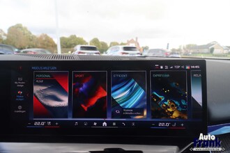 BMW I5 M60 TOURING / FROZEN / PANO / SUSP PRO / TREKHK / COMFORTZTL / DRIV+PARK PRO IMG_9783.jpg