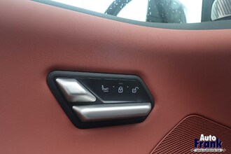BMW IX3 / 50 / M-SPORT / TREKHK / DRIV + / 360CAM / ICONIC GLOW / STUURVERW IMG_0094.jpg