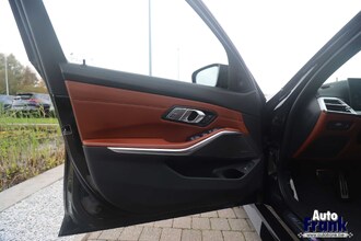 BMW M3 TOURING / LCI / TARTUFO / CARBON EXT / DRIV PRO / 360CAM / HUD IMG_0391.jpg