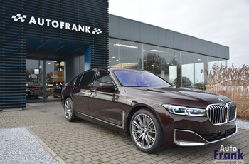 2019-12-14-BMW-745E.jpg