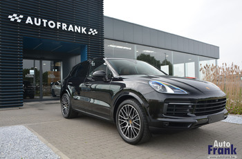 2020-05-13-PORSCHE-CAYENNE-ZWART-BRUIN.jpg