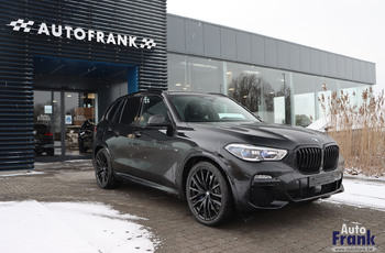 2021-02-08-BMW-X5-XDRIVE45E-ZWART-ZWART.jpg