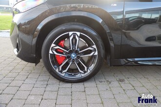 BMW IX1 EDRIVE20 / M-SPORT-PRO / DRIV+PARK PRO / MEMO / KEYLES / 19" IMG_2478.jpg