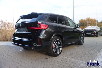 BMW IX1 EDRIVE20 / M-SPORT-PRO / DRIV+PARK PRO / MEMO / KEYLES / 19" IMG_2495.jpg