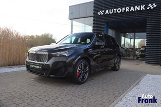 BMW IX1 EDRIVE20 / M-SPORT-PRO / DRIV+PARK PRO / MEMO / KEYLES / 19" IMG_2474.jpg