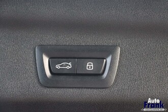 BMW IX1 EDRIVE20 / M-SPORT-PRO / DRIV+PARK PRO / MEMO / KEYLES / 19" IMG_2516.jpg