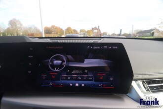 BMW IX1 EDRIVE20 / M-SPORT-PRO / DRIV+PARK PRO / MEMO / KEYLES / 19" IMG_2575.jpg