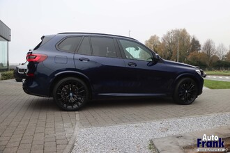 BMW X5 XDRIVE45E / M-SPORT / PANO / SFT-CLS / DASH LEDR / 22" IMG_3364.jpg