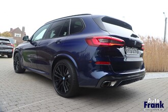 BMW X5 XDRIVE45E / M-SPORT / PANO / SFT-CLS / DASH LEDR / 22" IMG_3358.jpg