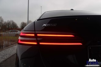 BMW 540D / XDRIVE / M-SPORT-PRO / PANO / TREKHK / DRIV + PARK PRO / B&W IMG_4398.jpg