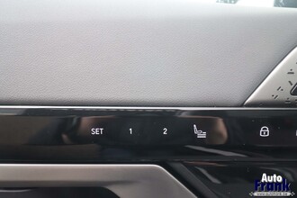 BMW 540D / XDRIVE / M-SPORT-PRO / PANO / TREKHK / DRIV + PARK PRO / B&W IMG_4422.jpg