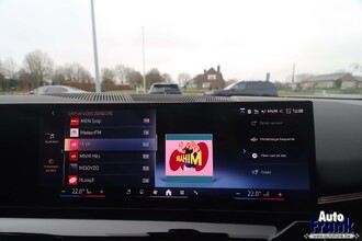 BMW 540D / XDRIVE / M-SPORT-PRO / PANO / TREKHK / DRIV + PARK PRO / B&W IMG_4447.jpg