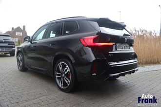 BMW X1 SDRIVE18I / M-SPORT-PRO / PANO / CAM / KEYLESS / 19" IMG_5304.jpg