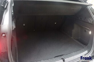 BMW X1 SDRIVE18I / M-SPORT-PRO / PANO / CAM / KEYLESS / 19" IMG_5327.jpg