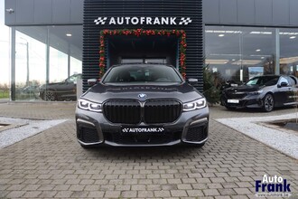 BMW 745E / M-SPORT / INDIV / 47GR / B&W / GLASDK / 360CAM IMG_5483.jpg