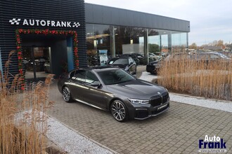 BMW 745E / M-SPORT / INDIV / 47GR / B&W / GLASDK / 360CAM IMG_5496.jpg