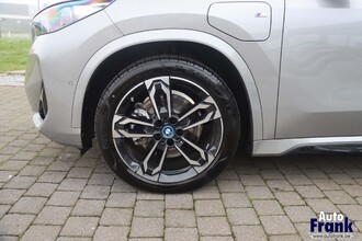 BMW X1 XDRIVE25E / M-SPORT / 360CAM / PANO / DRIV PRO / 19" / HUD IMG_5713.jpg